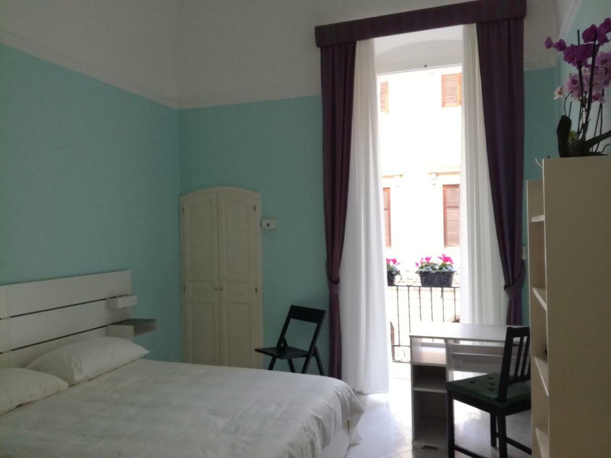 Ferienwohnung Cairoli 79 Bari Exterior foto
